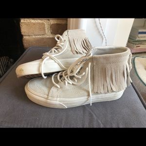 Vans off the wall gray fringe sneakers